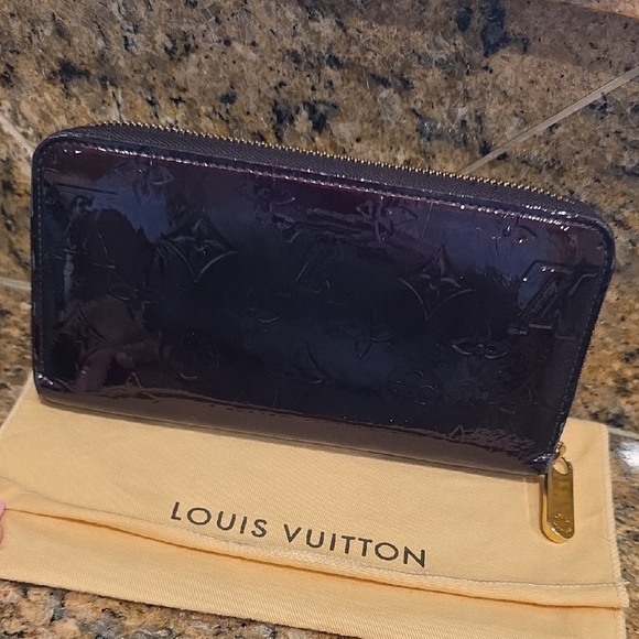 Louis Vuitton Handbags - Louis Vuitton Dark Purple Vernis Zippy Wallet